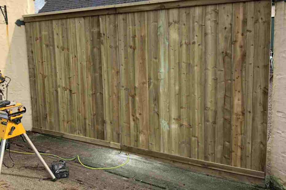 Bespoke wooden gates and doors completed in 2022